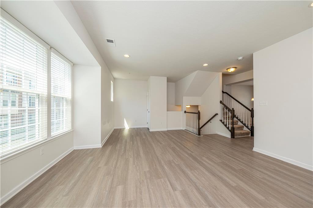 2801 Pointe View Drive Mars, PA 16046 - Photo 5 of 48