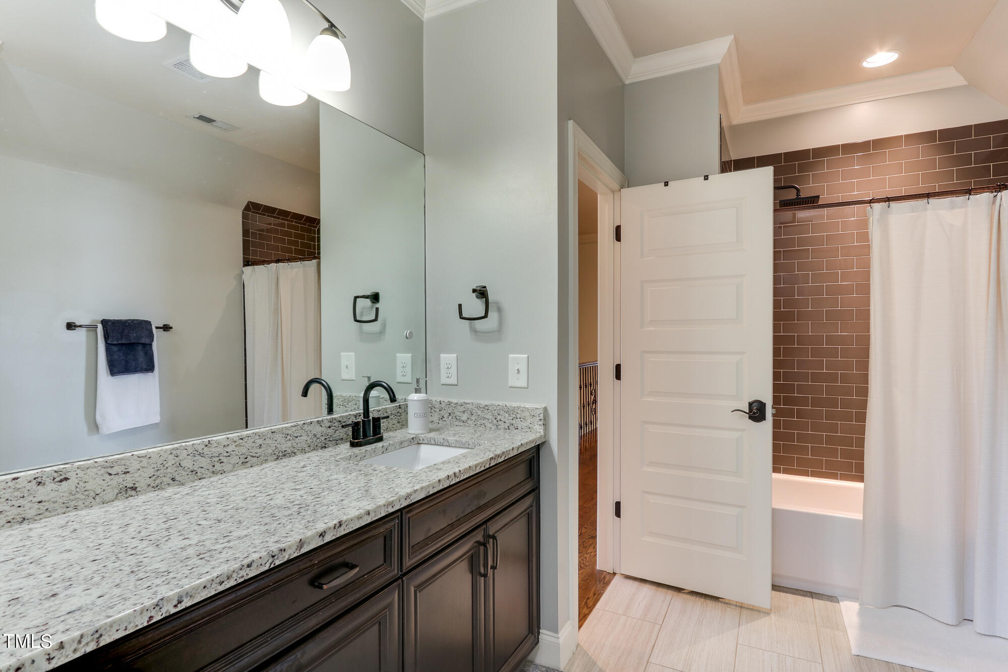 905 Keith Road Wake Forest, NC 27587 - Photo 34 of 50 Guest Baths Are Spacious And Elegant.
