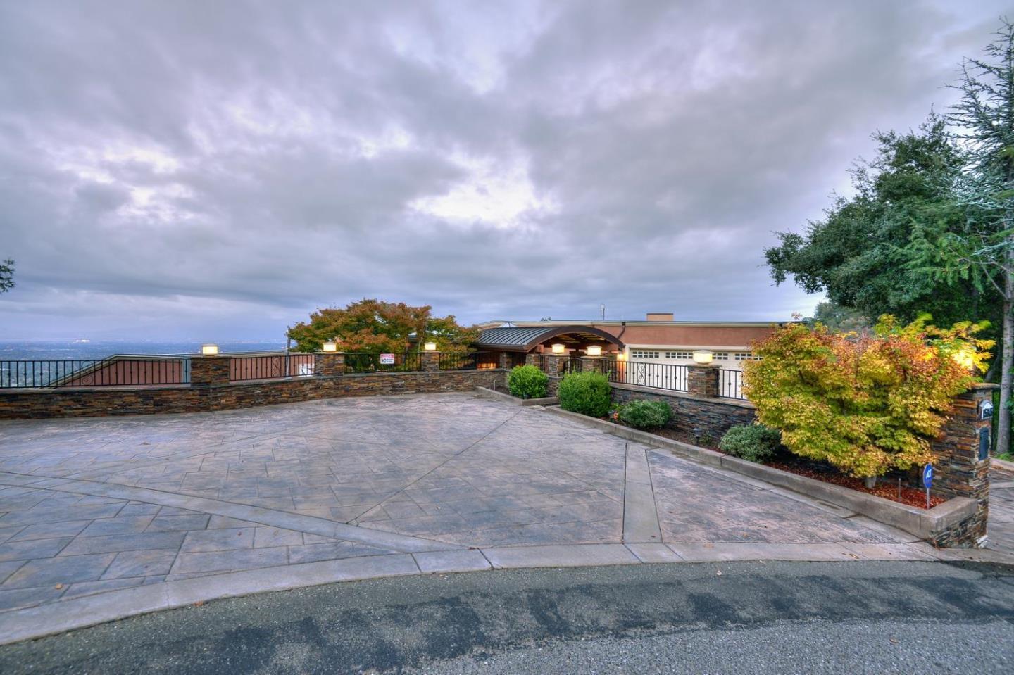 15345 Bohlman Road Saratoga, CA 95070 - Photo 34 of 61