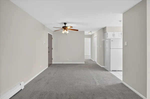 $1,695 | 604 65th Street, Unit 4, Westmont, IL 60559