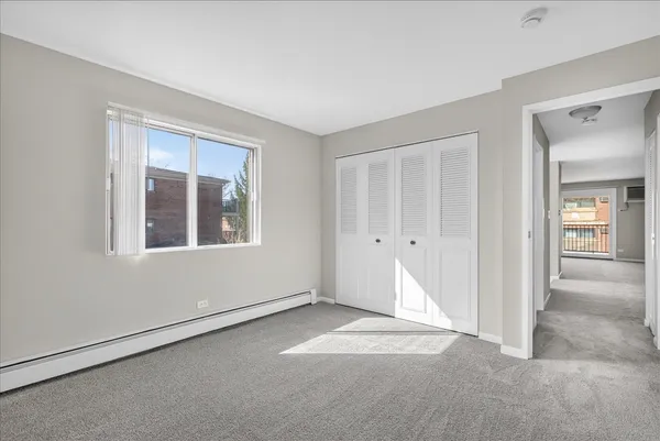 $1,695 | 604 65th Street, Unit 4, Westmont, IL 60559