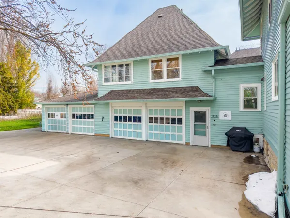 $589,900 | 1016 Washington Avenue, Oshkosh, WI 54901