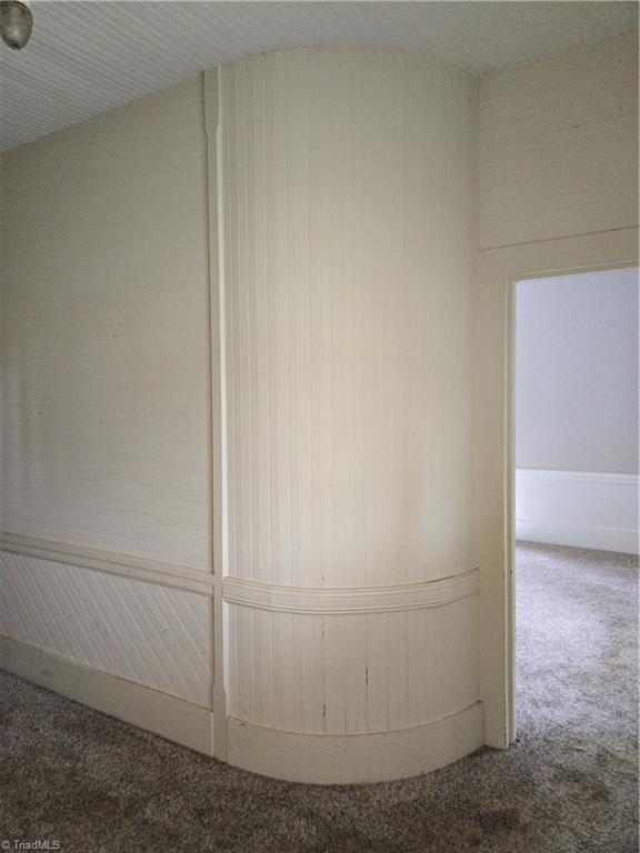 1560 Gentry Farm Road King, NC 27021 - Photo 9 of 49 Unique curved wall in foyer