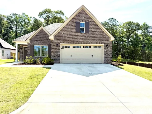 a house view with a outdoor space