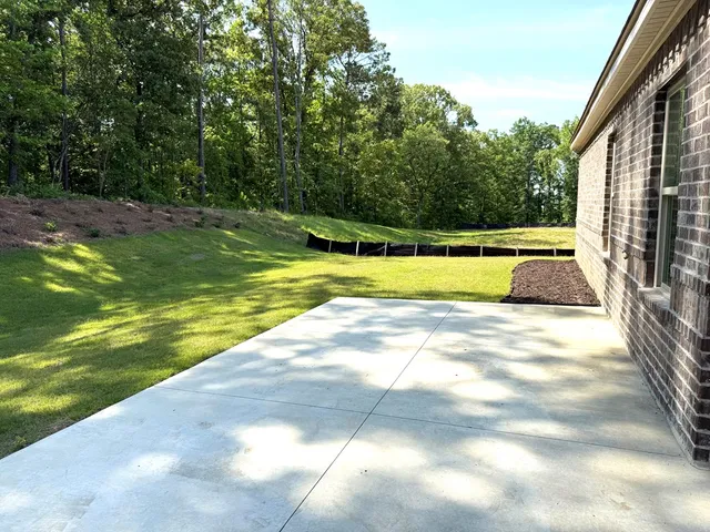 a house view with a outdoor space
