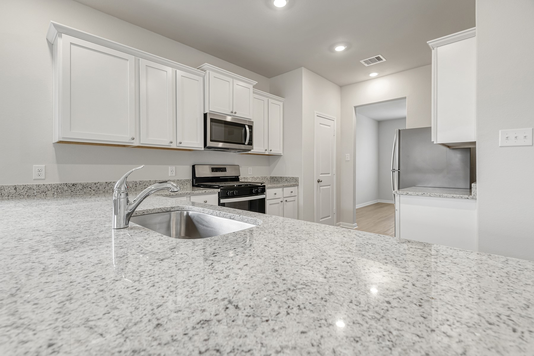 384 Tejas Trail Waller, TX 77484 - Photo 9 of 21