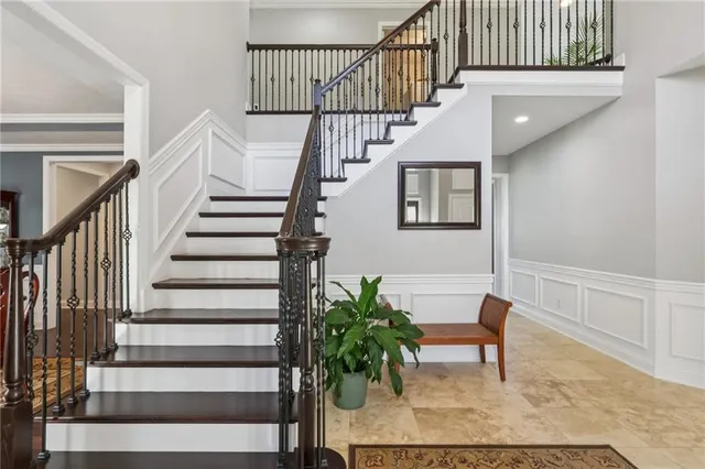 a view of entryway and hall