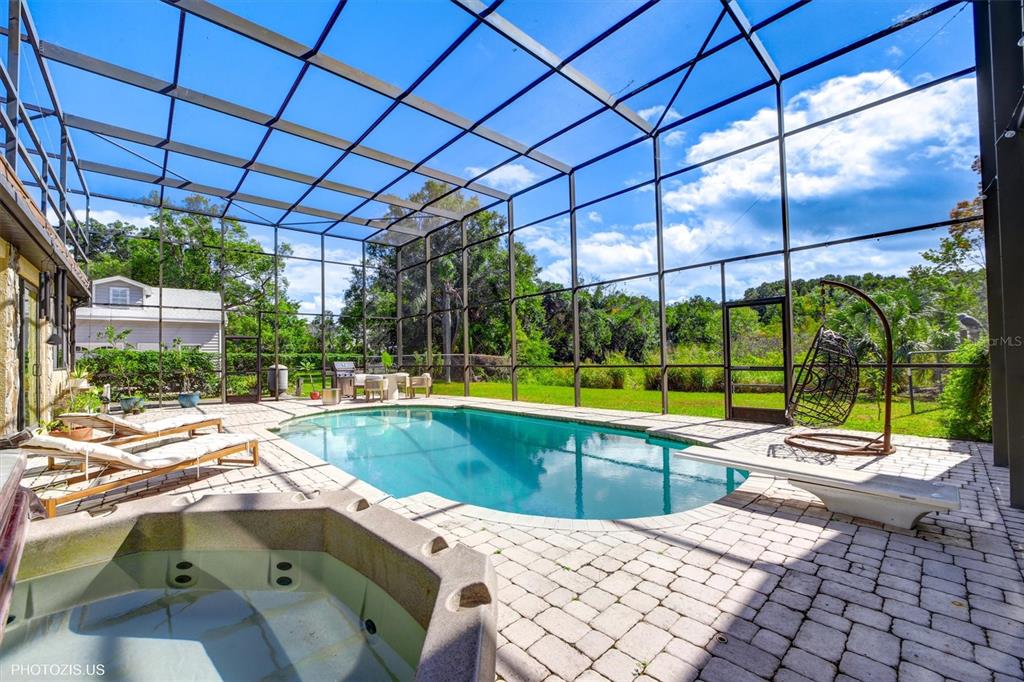 3304 Moran Road Tampa, FL 33618 - Photo 25 of 70