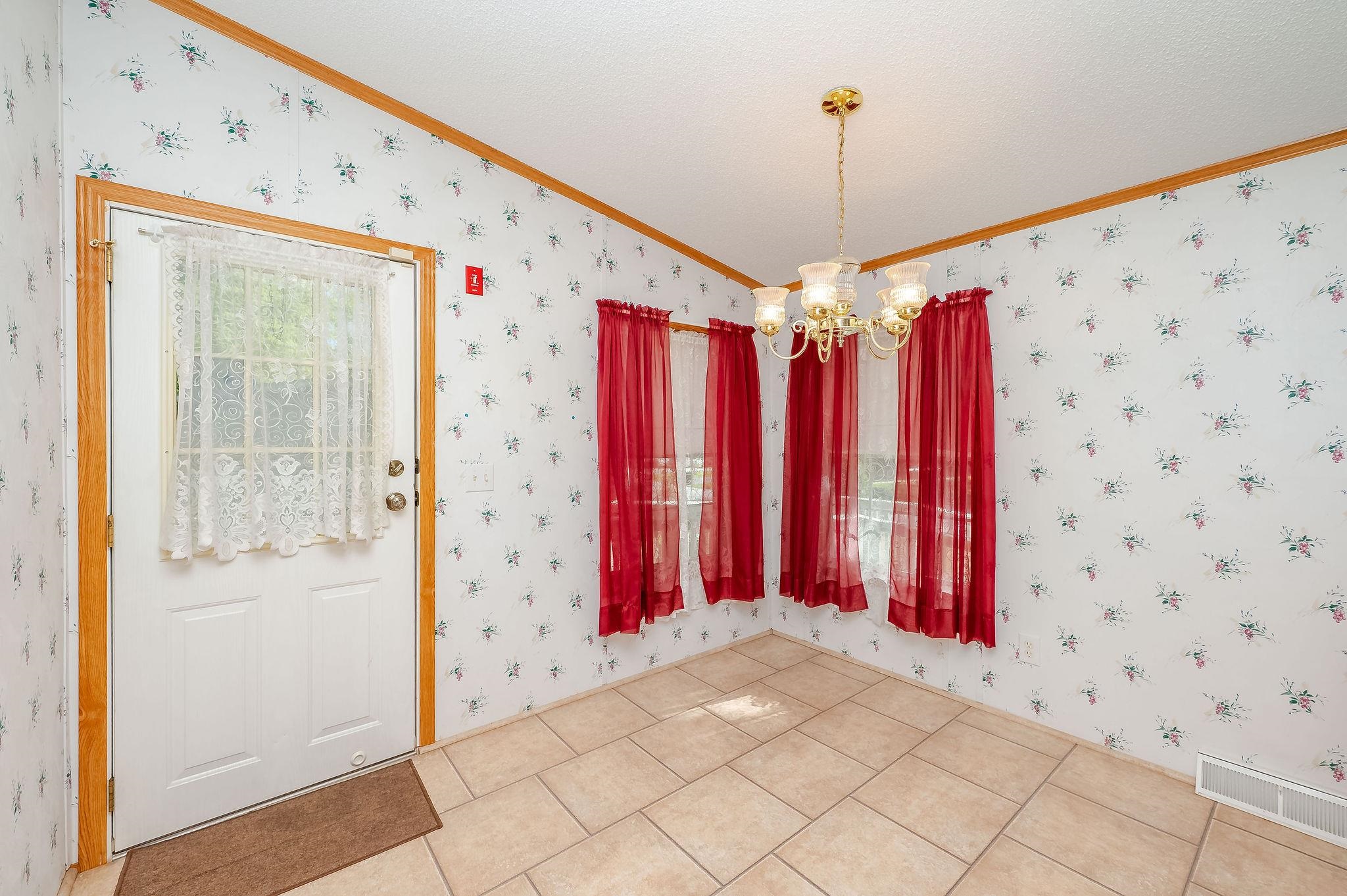72 Eagle Drive Rochester, NH 03868 - Photo 11 of 36