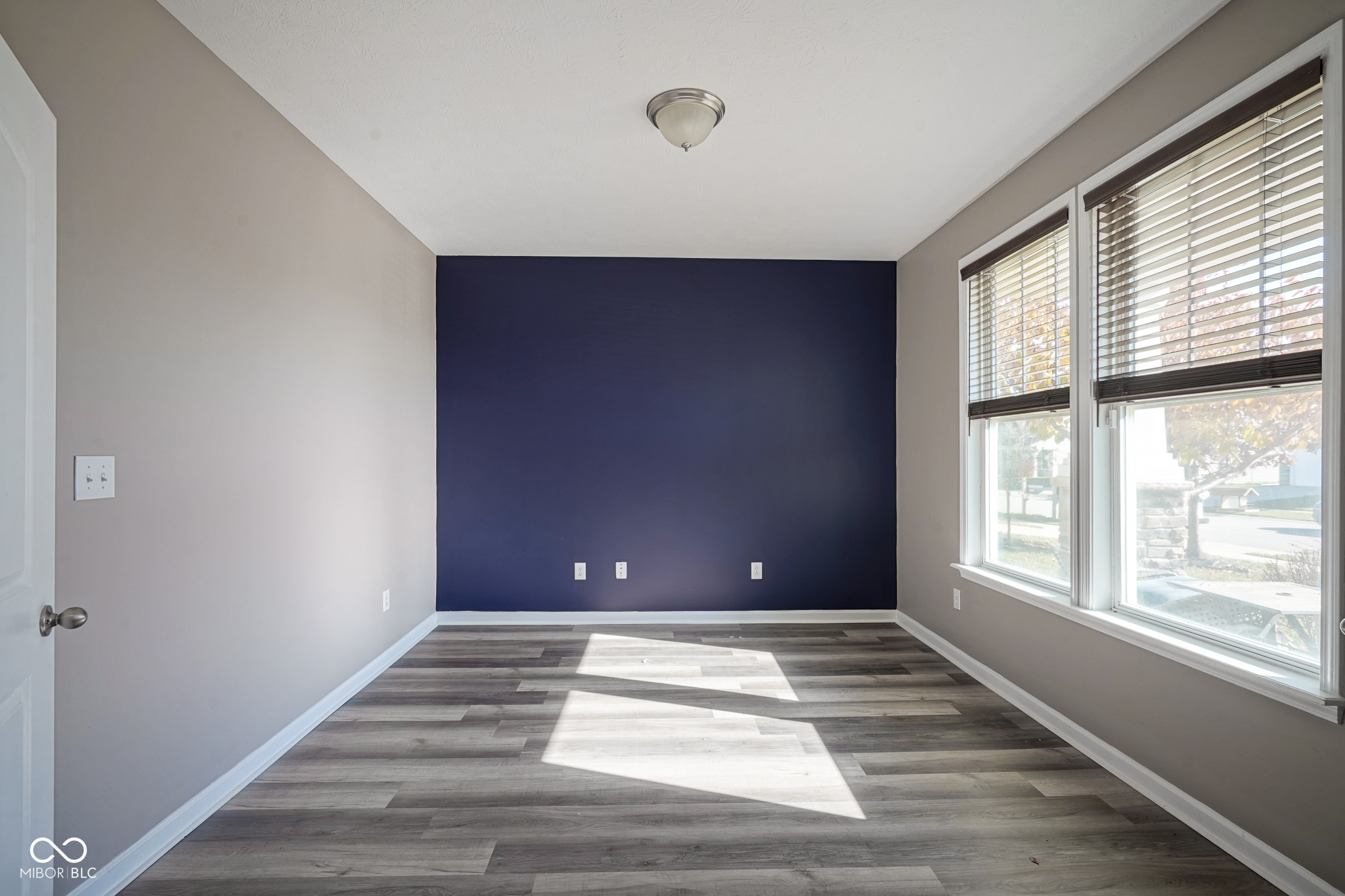 5764 Bluff View Lane Whitestown, IN 46075 - Photo 7 of 51