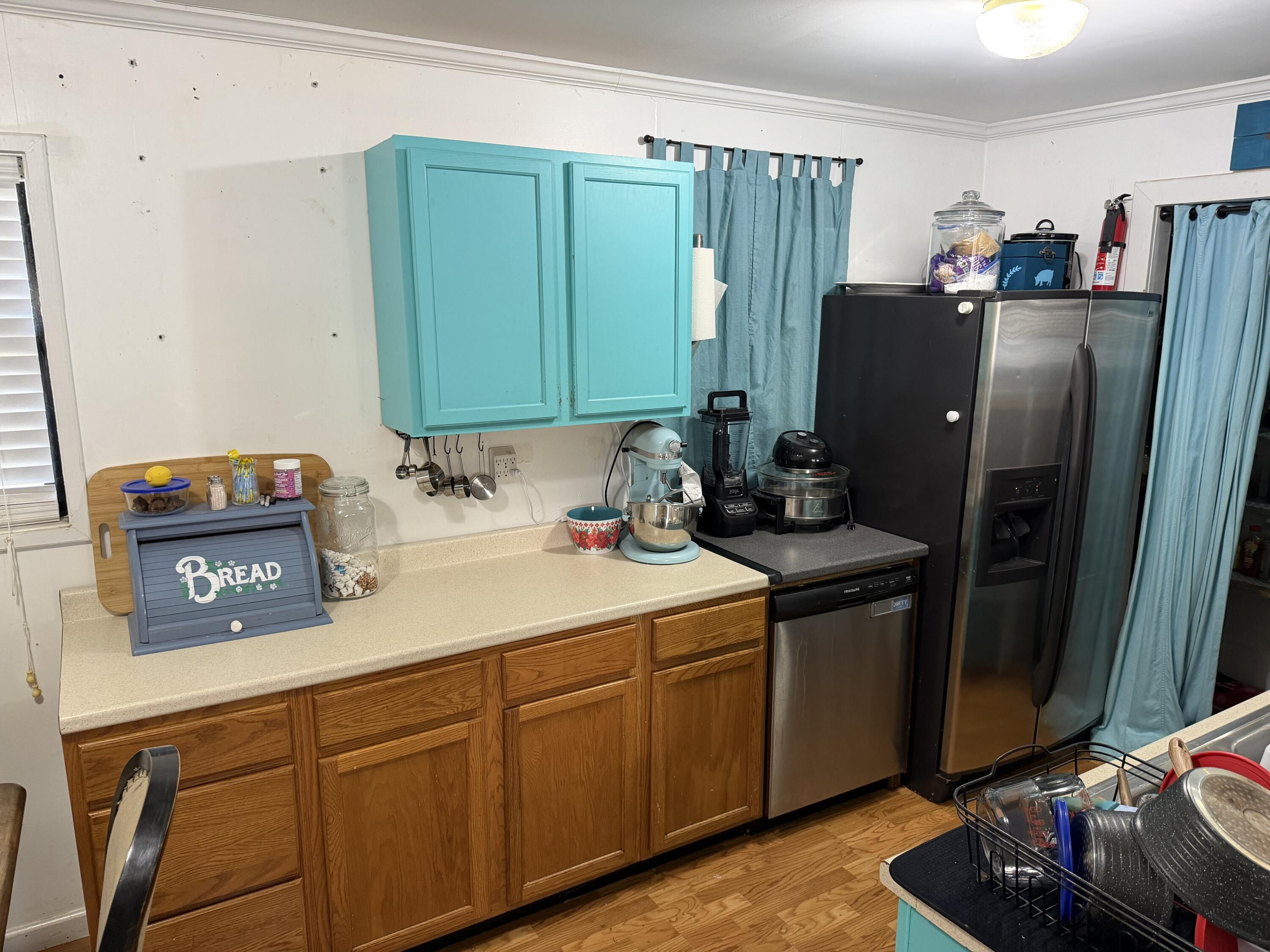 5875 Oak Hill Road Crestview, FL 32536 - Photo 15 of 43 a bathroom with a sink and a mirror