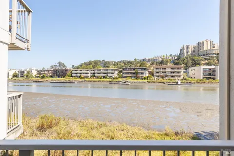 $629,000 | 621 Larkspur Plaza Drive, Larkspur, CA 94939