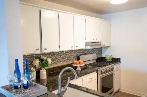 $629,000 | 621 Larkspur Plaza Drive, Larkspur, CA 94939