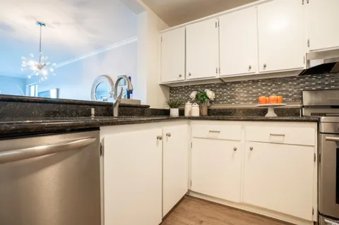 $629,000 | 621 Larkspur Plaza Drive, Larkspur, CA 94939