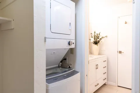 $629,000 | 621 Larkspur Plaza Drive, Larkspur, CA 94939