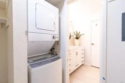 $629,000 | 621 Larkspur Plaza Drive, Larkspur, CA 94939