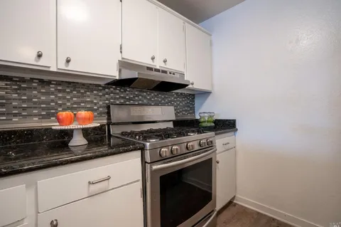 $629,000 | 621 Larkspur Plaza Drive, Larkspur, CA 94939