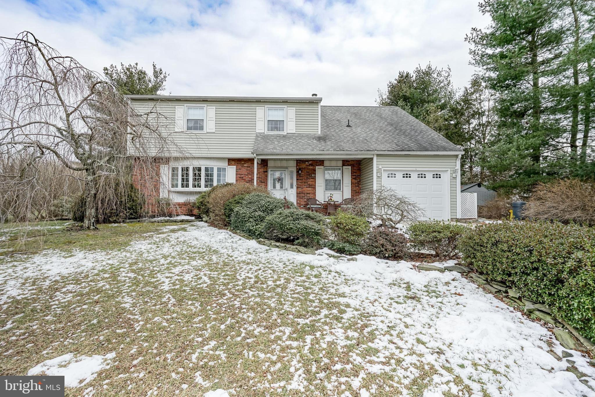 4 Fairfield Circle Sewell, NJ 08080 - Photo 2 of 21 Front
