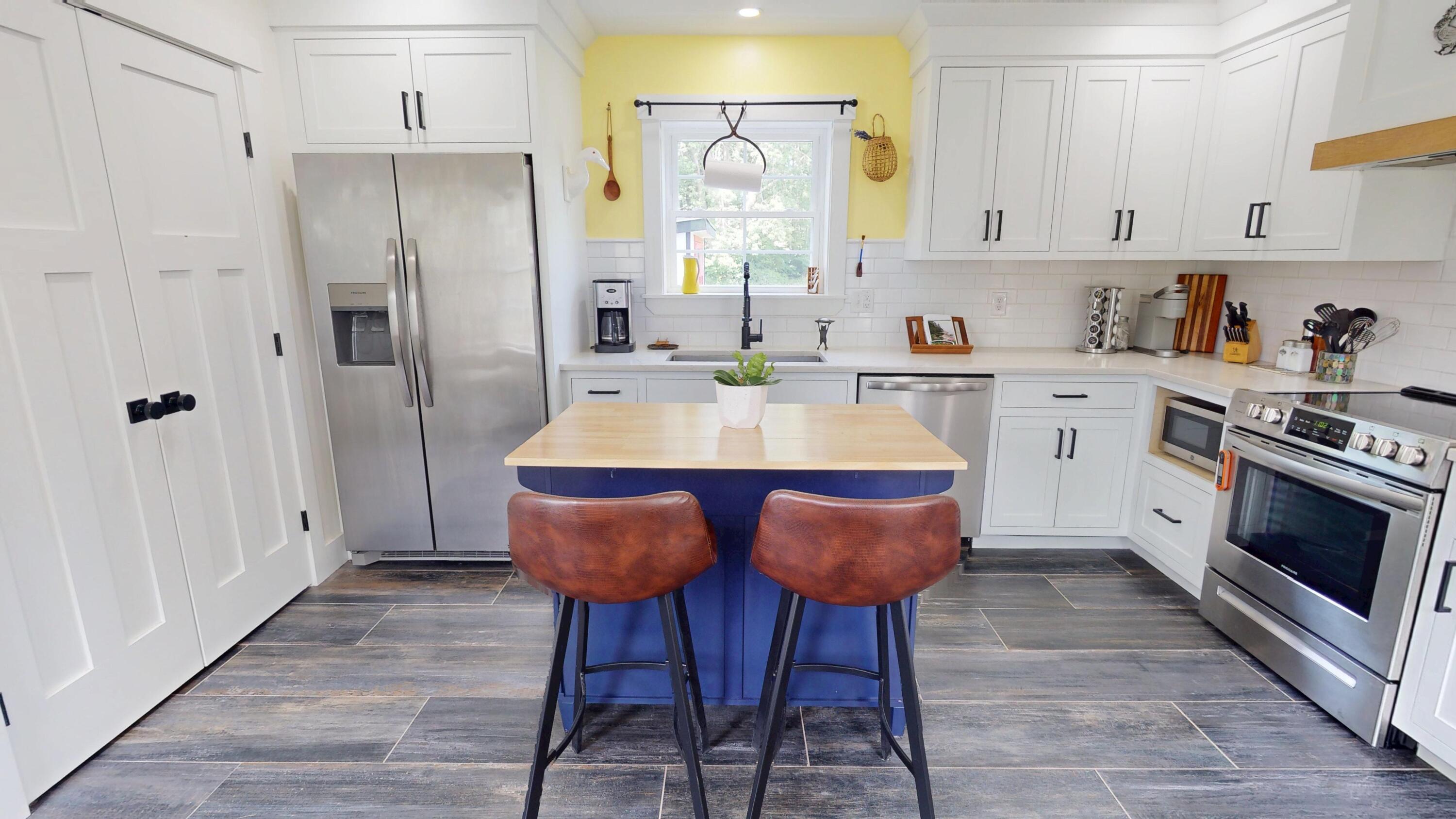 42 Hillside Road Orono, ME 04473 - Photo 5 of 40 6