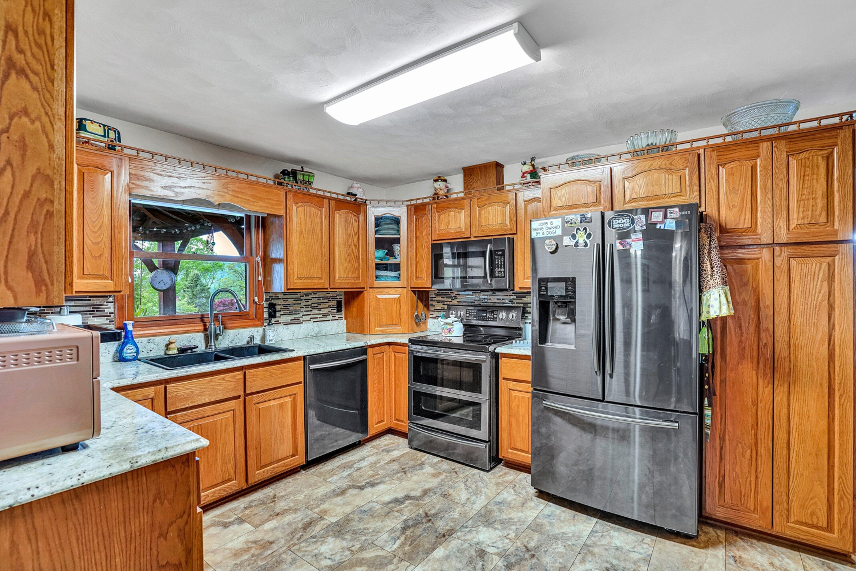 144 Jonathan Road Roanoke, VA 24019 - Photo 11 of 37 DSC05700-2