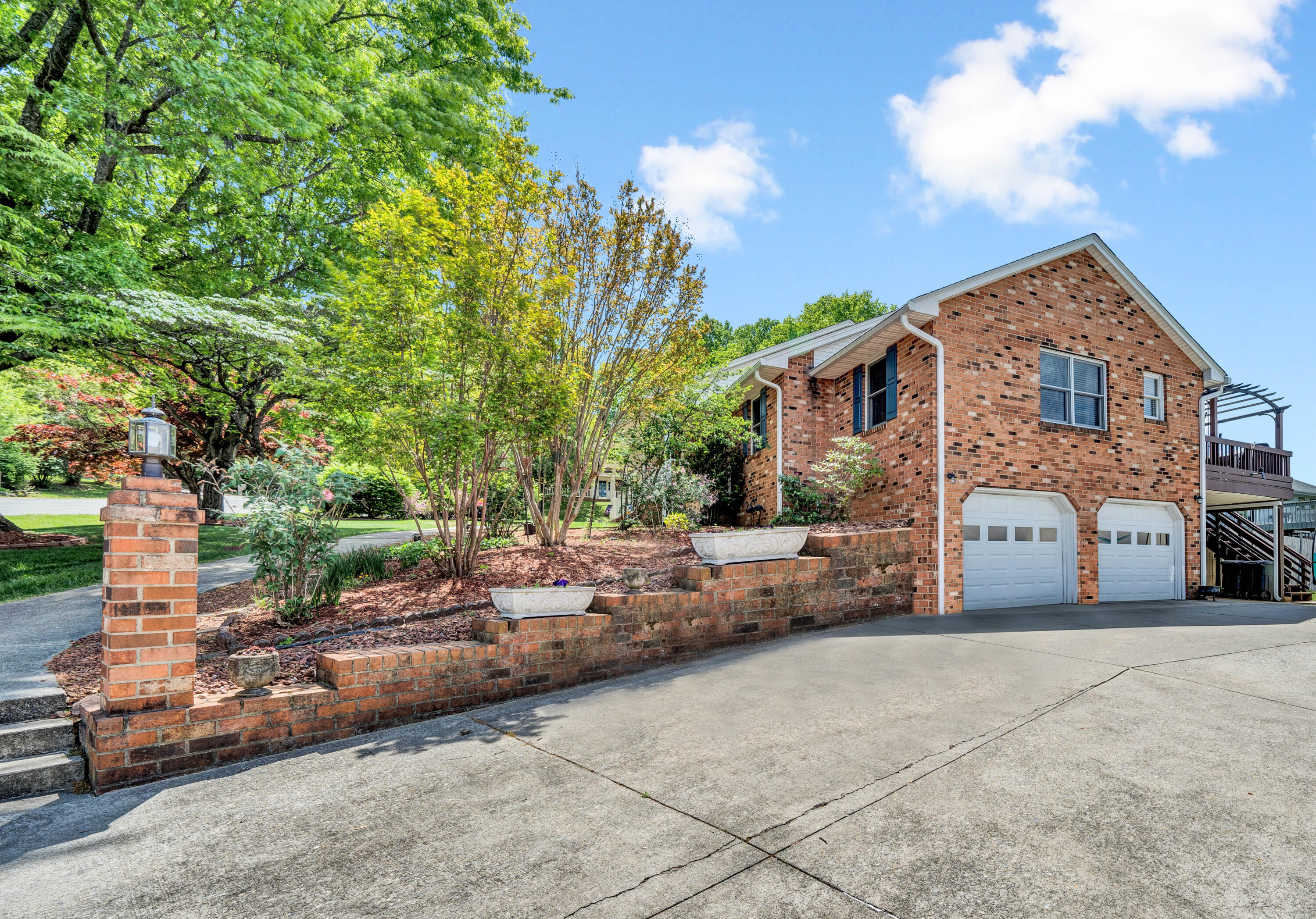 144 Jonathan Road Roanoke, VA 24019 - Photo 3 of 37 DSC00124(1)