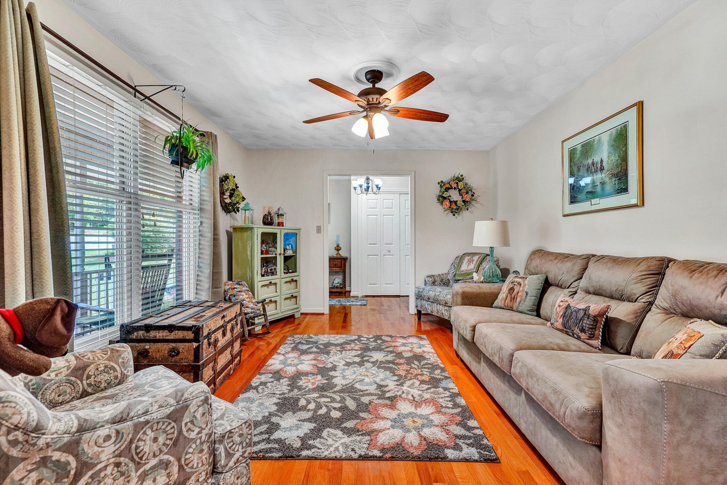 144 Jonathan Road Roanoke, VA 24019 - Photo 10 of 37 DSC05688-2