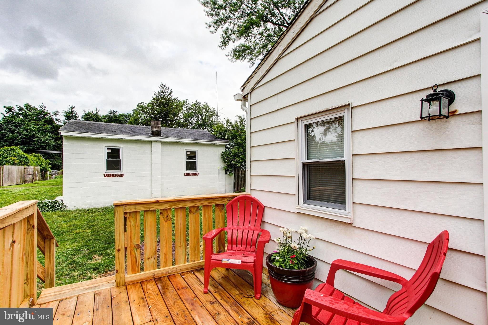 1006 Rutledge Avenue Phoenixville, PA 19460 - Photo 34 of 39 New Deck