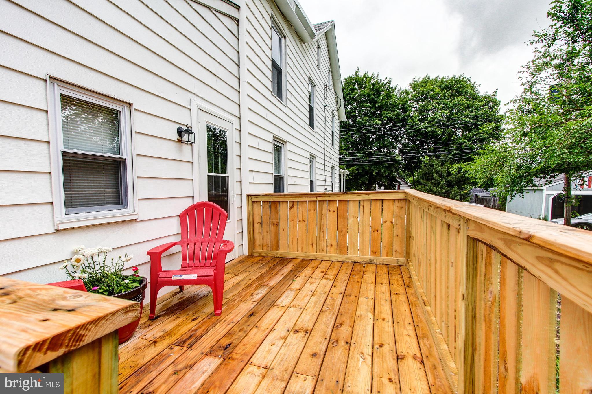 1006 Rutledge Avenue Phoenixville, PA 19460 - Photo 35 of 39 New Deck