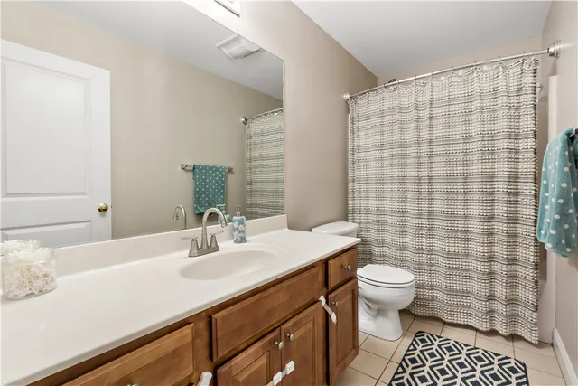 $385,000 | 667 Metacom Avenue, Unit 14, Bristol, RI 02809