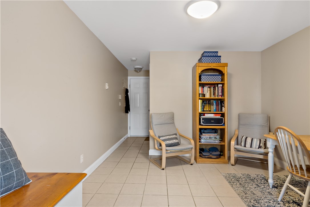 667 Metacom Avenue, Unit 14 Bristol, RI 02809 - Photo 31 of 32 Office/Mud Room