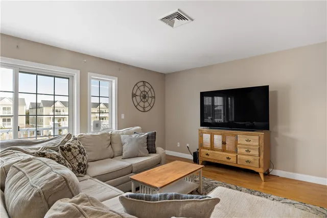 $385,000 | 667 Metacom Avenue, Unit 14, Bristol, RI 02809