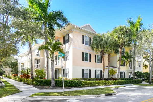 $280,000 | 224 Murcia Drive, Unit 303, Jupiter, FL 33458