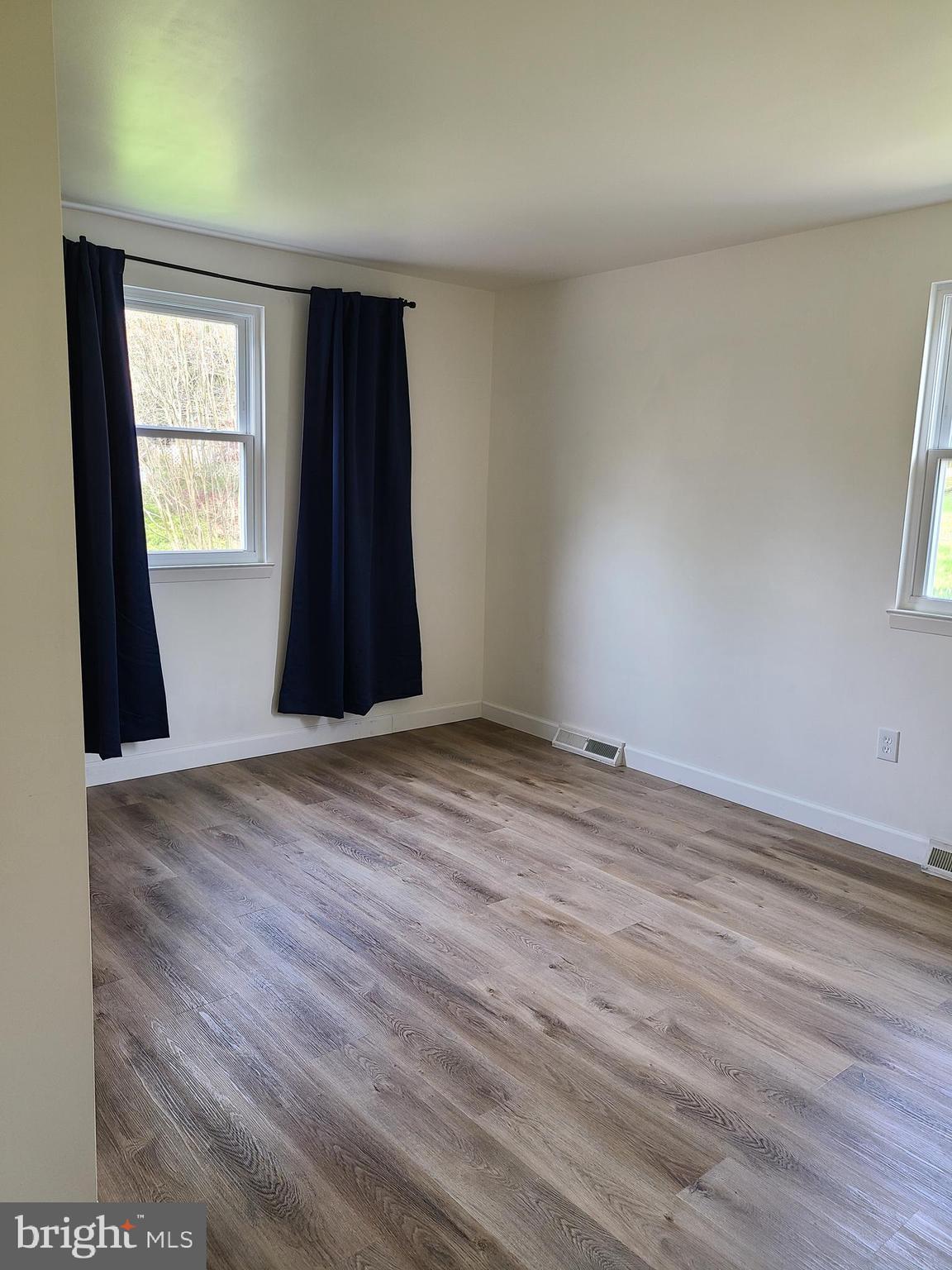 4801 Regal Lane Dunkirk, MD 20754 - Photo 6 of 11 Primary with connection to full bath