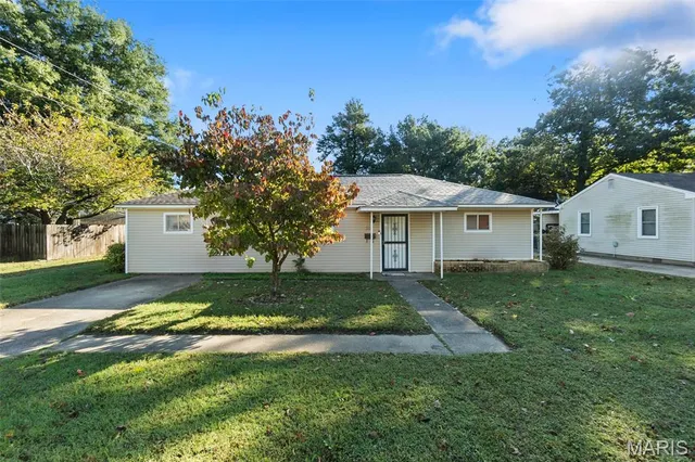 $129,000 | 210 Holt Street, Kennett, MO 63857