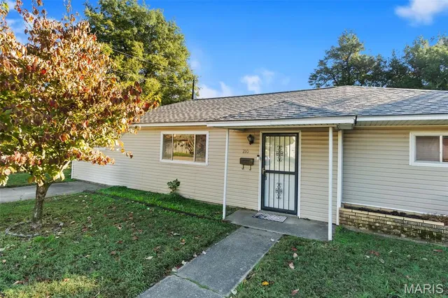 $129,000 | 210 Holt Street, Kennett, MO 63857
