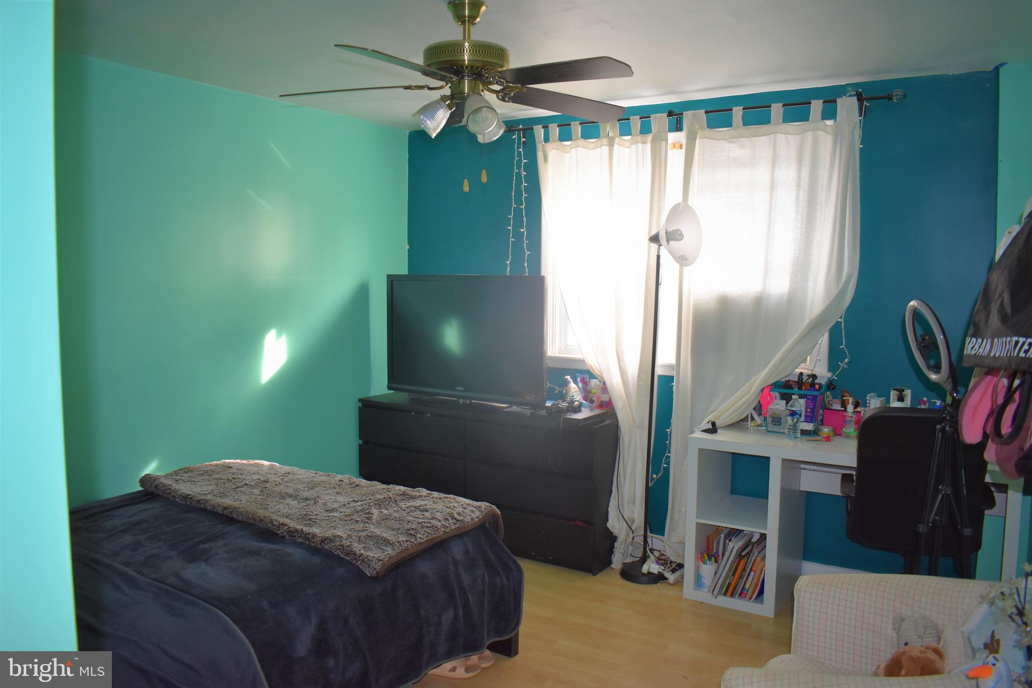 7436 Rhoads Street Philadelphia, PA 19151 - Photo 16 of 18 3RD BEDROOM