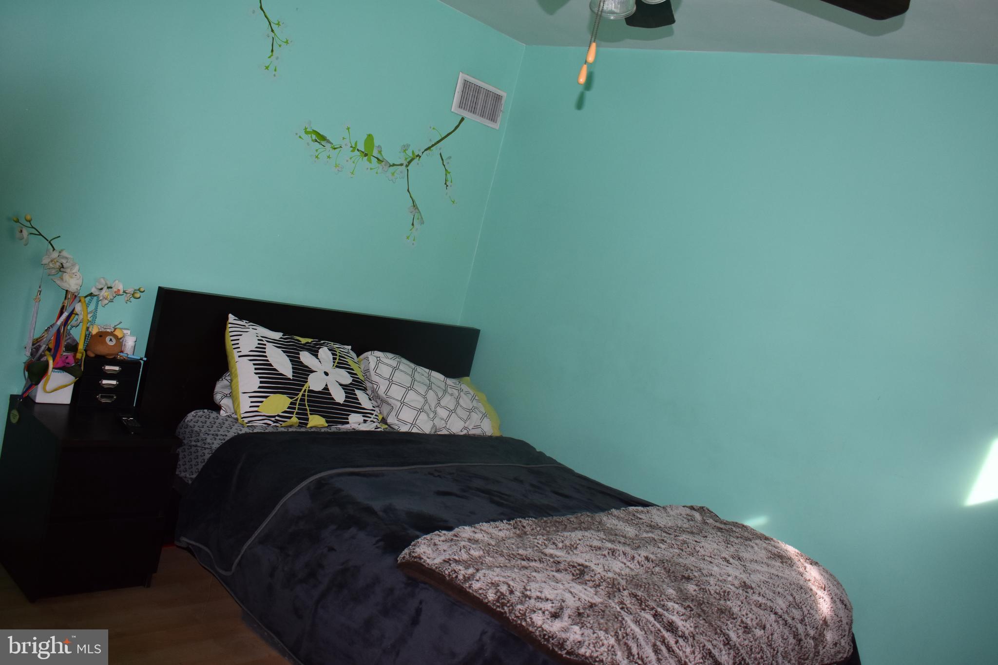 7436 Rhoads Street Philadelphia, PA 19151 - Photo 17 of 18 3RD BEDROOM ANGLE 2