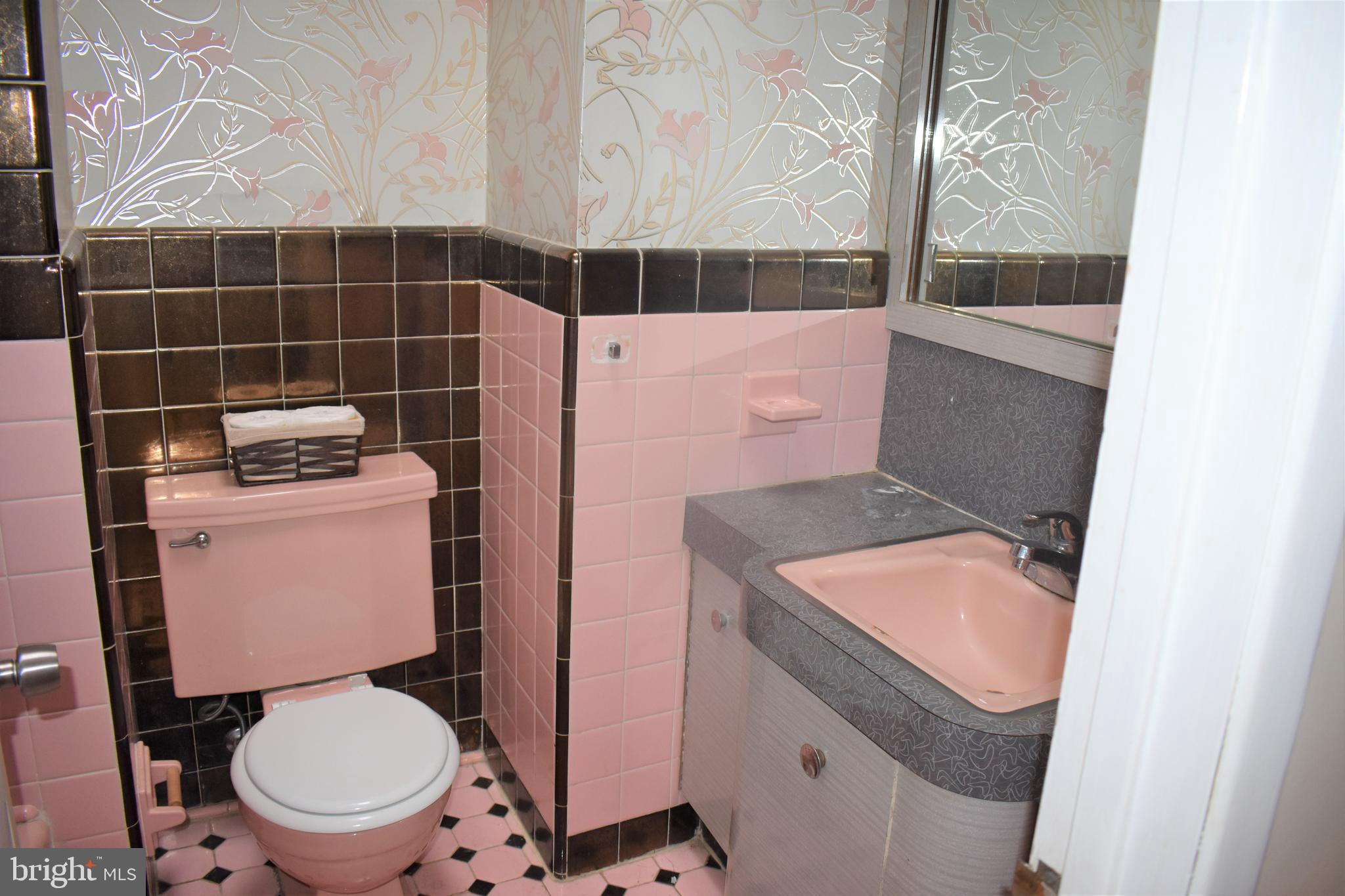 7436 Rhoads Street Philadelphia, PA 19151 - Photo 18 of 18 HALLWAY FULL BATHROOM