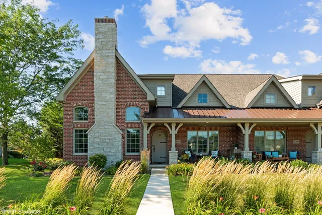 $799,900 | 9724 Folkers Drive, Frankfort, IL 60423