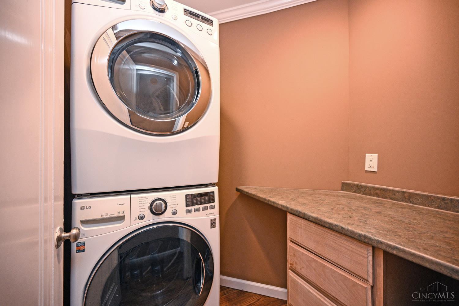 1020 West Galbraith Road Cincinnati, OH 45231 - Photo 39 of 67 Gallery Image 39
