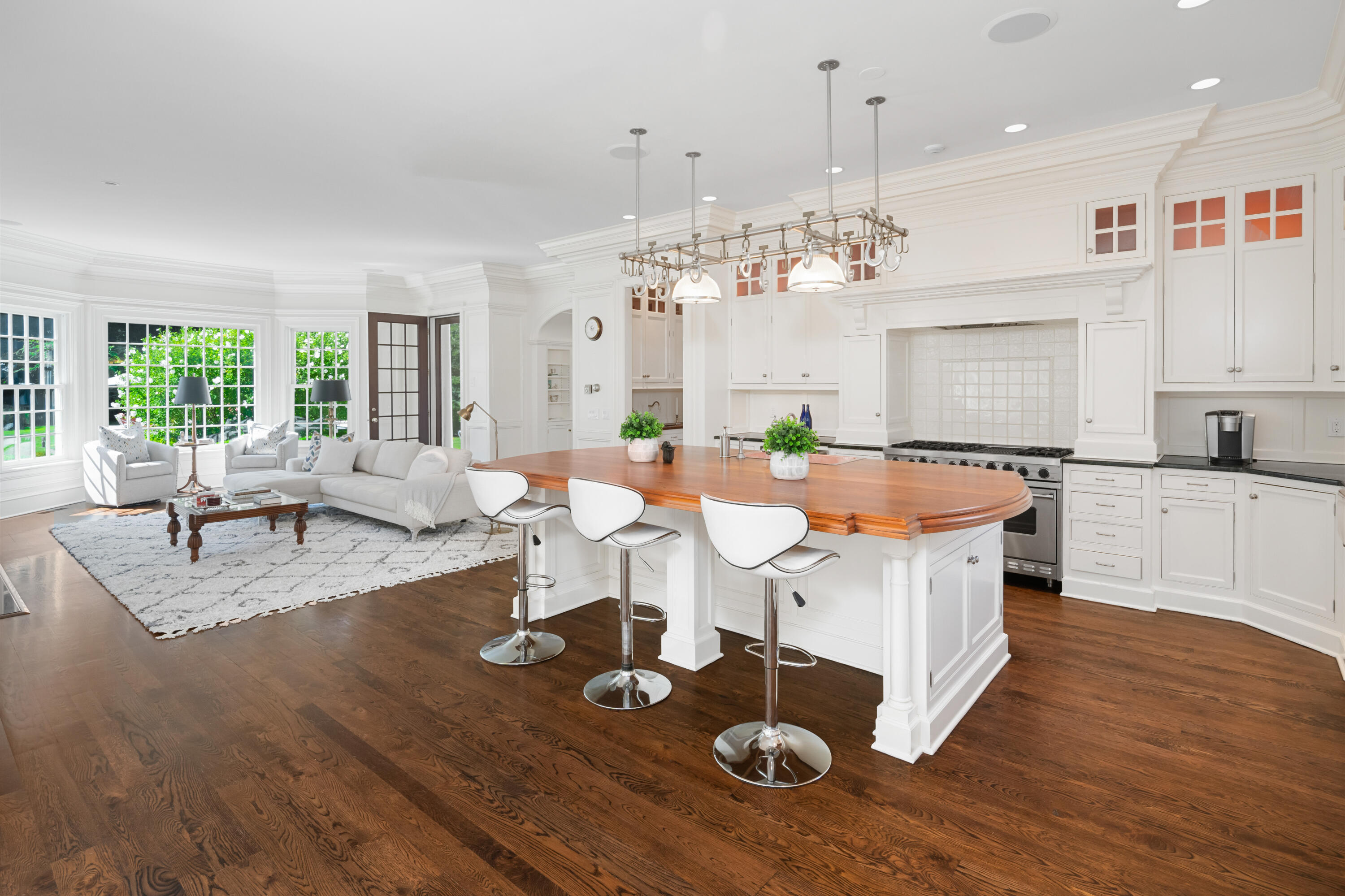 568 Frogtown Road New Canaan, CT 06840 - Photo 20 of 40 Kitchen and Family Room