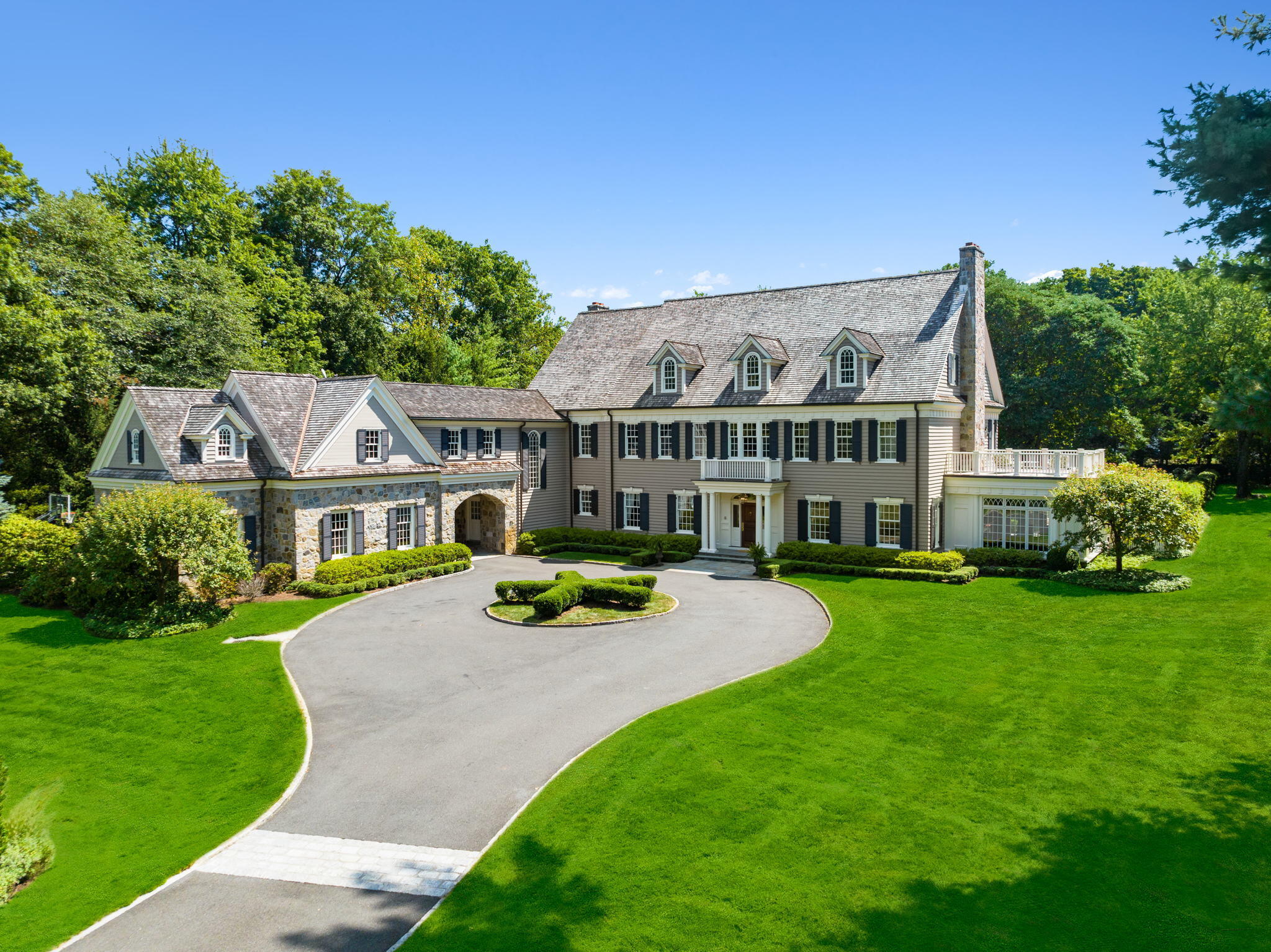 568 Frogtown Road New Canaan, CT 06840 - Photo 2 of 40 Stately 568 Frogtown Road