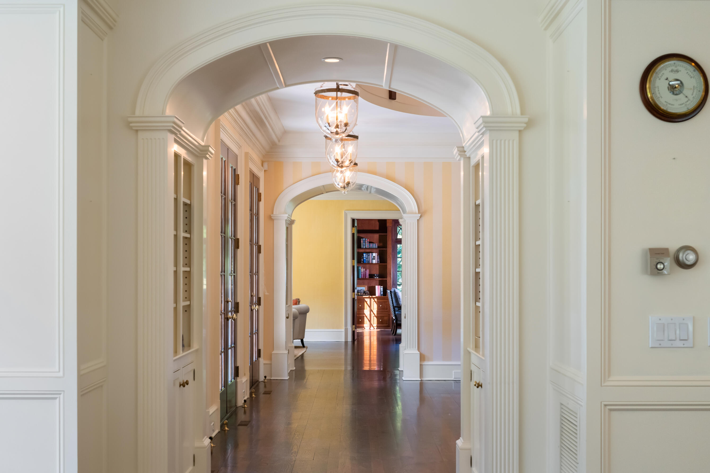 568 Frogtown Road New Canaan, CT 06840 - Photo 25 of 40 Gallery/Solarium