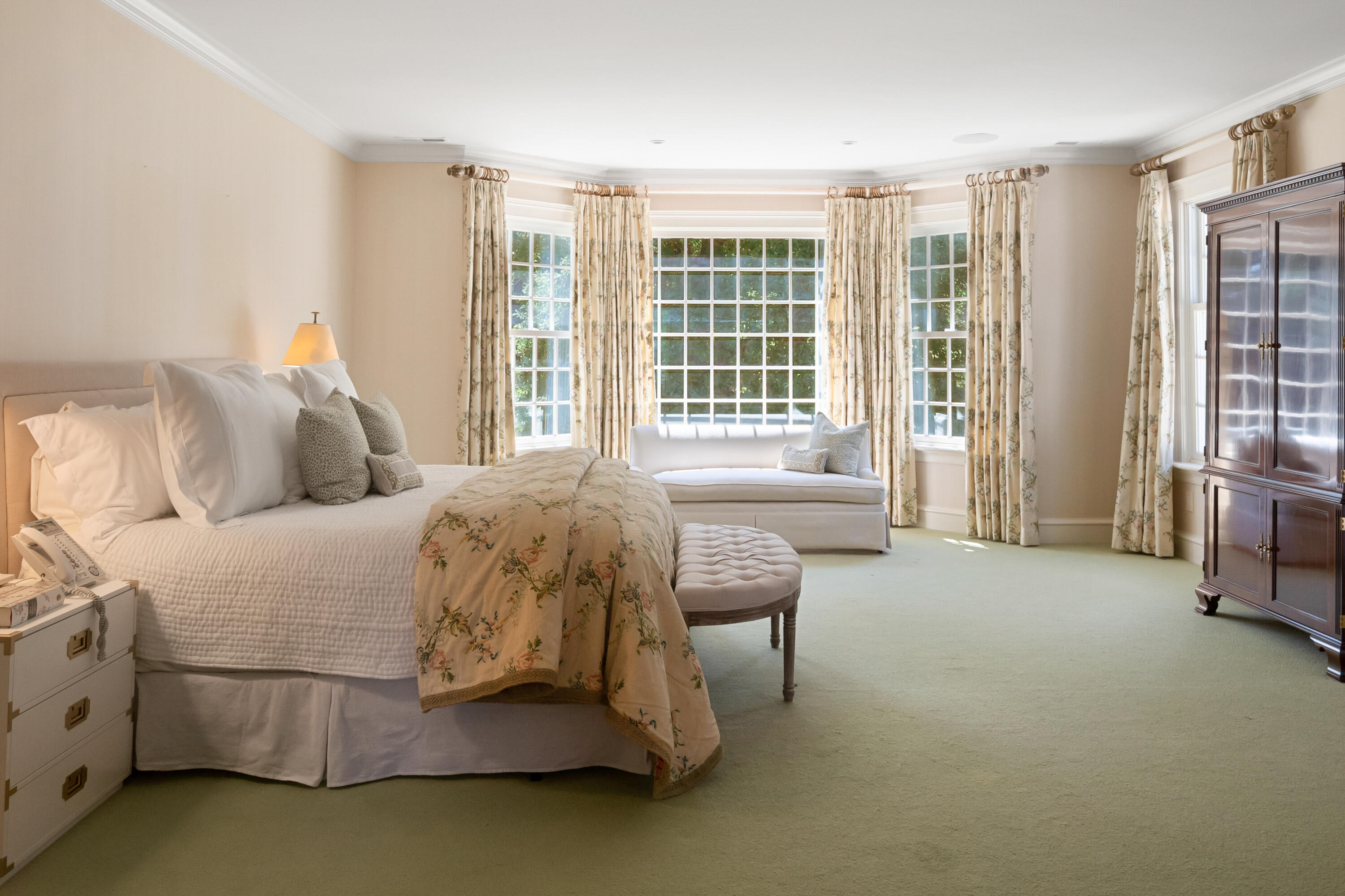 568 Frogtown Road New Canaan, CT 06840 - Photo 26 of 40 Primary Bedroom