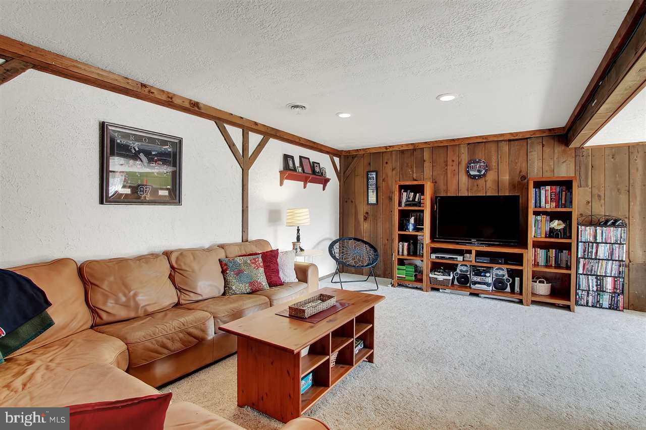 4012 North Rohrbaugh Road Seven Valleys, PA 17360 - Photo 19 of 27 Gallery Image 19