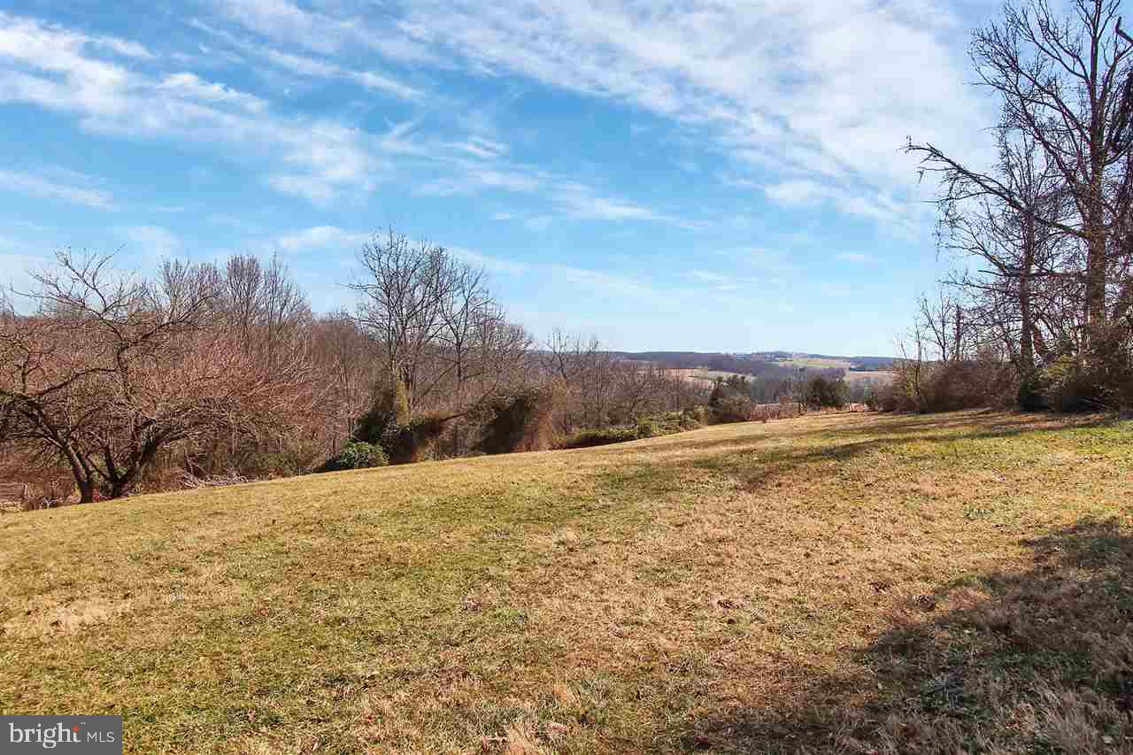 4012 North Rohrbaugh Road Seven Valleys, PA 17360 - Photo 24 of 27 Gallery Image 24