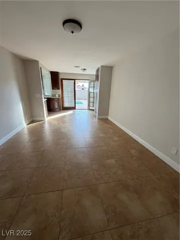 $2,600 | 3108 Waterview Drive, Las Vegas, NV 89117