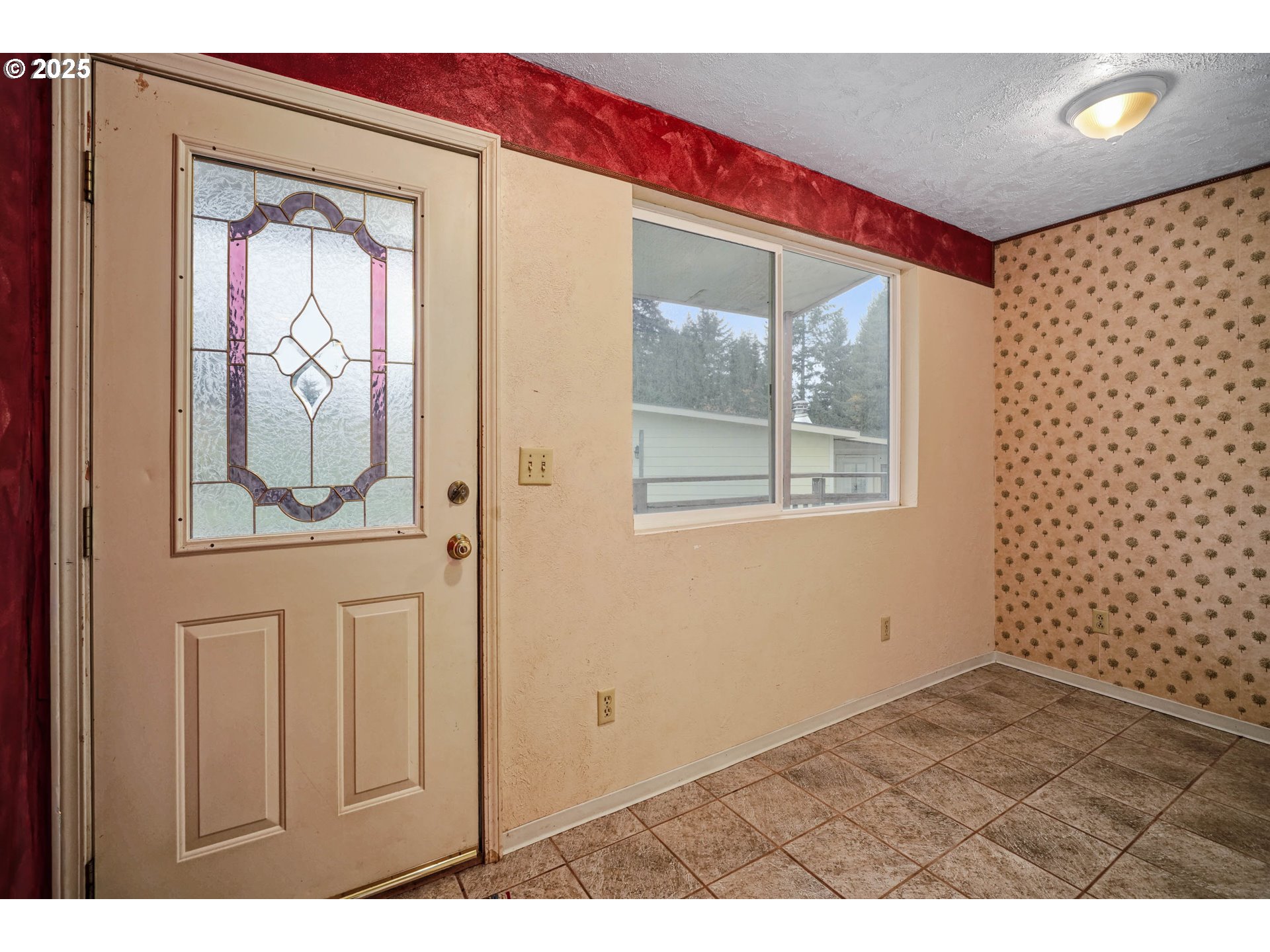 20125 McKillop Road Scotts Mills, OR 97375 - Photo 12 of 47 a view of a front door with wooden floor