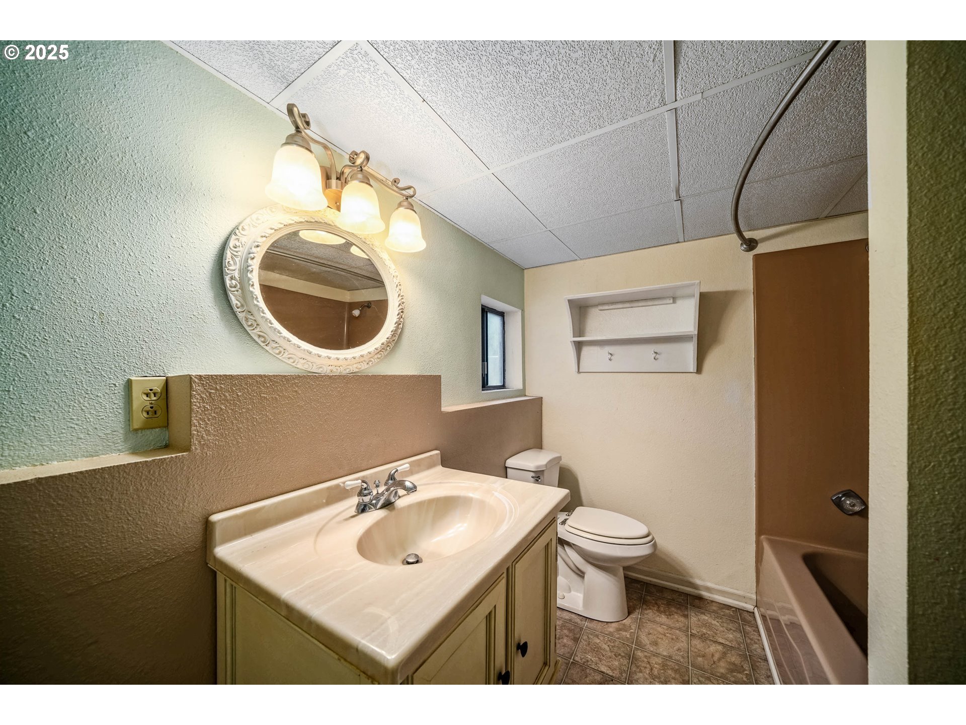 20125 McKillop Road Scotts Mills, OR 97375 - Photo 21 of 47 a bathroom with a sink and a mirror