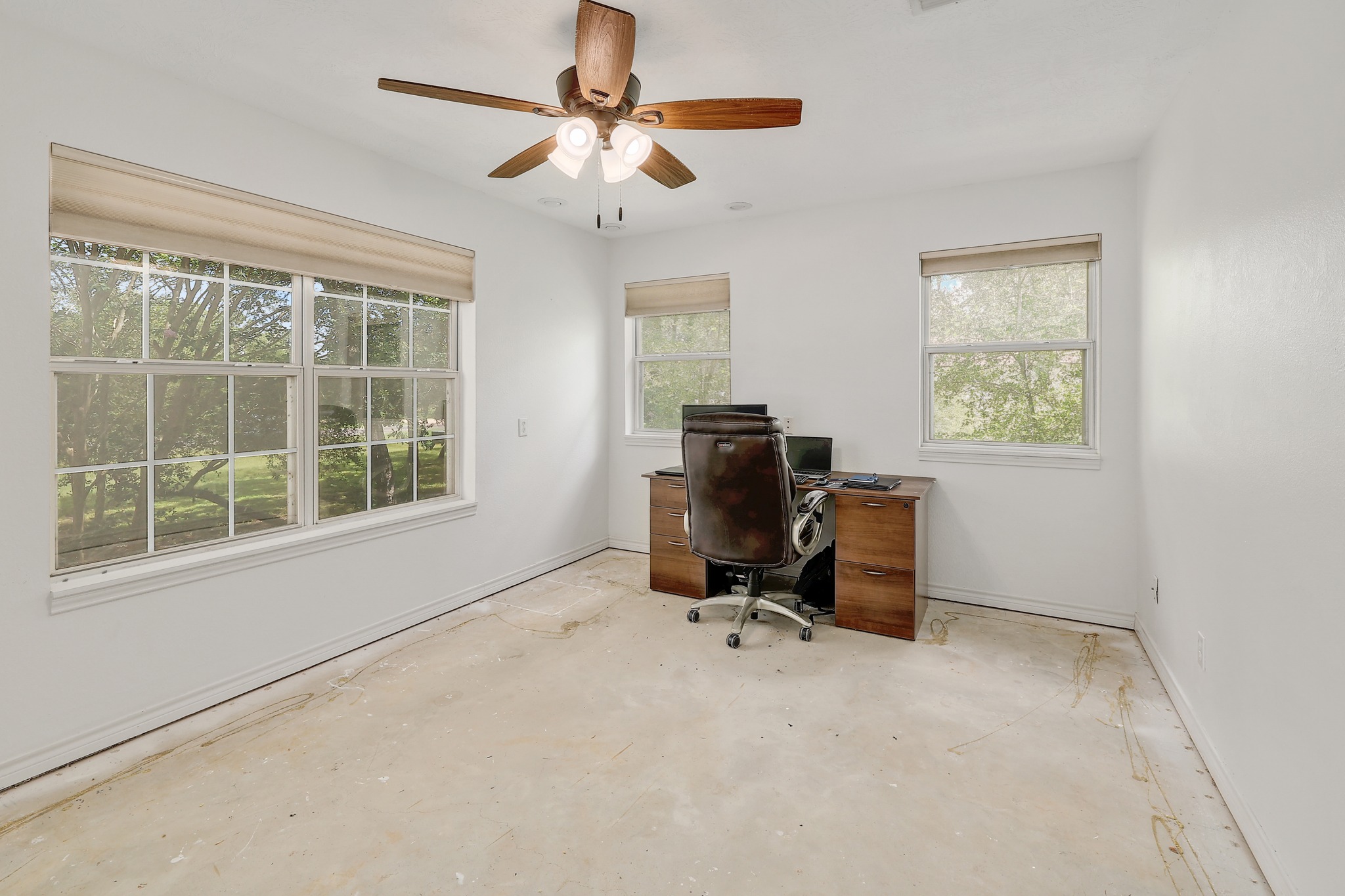 286 Arbors Circle Elgin, TX 78621 - Photo 25 of 40